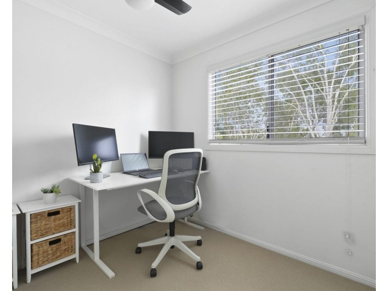 9/100 Cotlew Street East, Southport QLD 4215