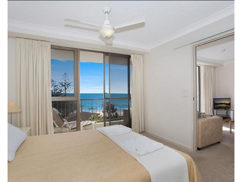 25/4 Brittania Avenue, Broadbeach QLD 4218