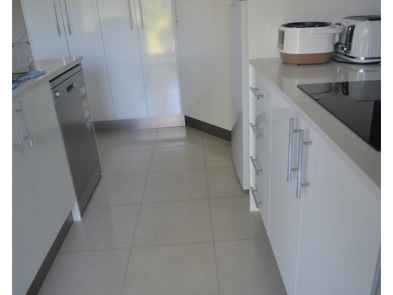32/37 Witheren Circuit, Pacific Pines QLD 4211