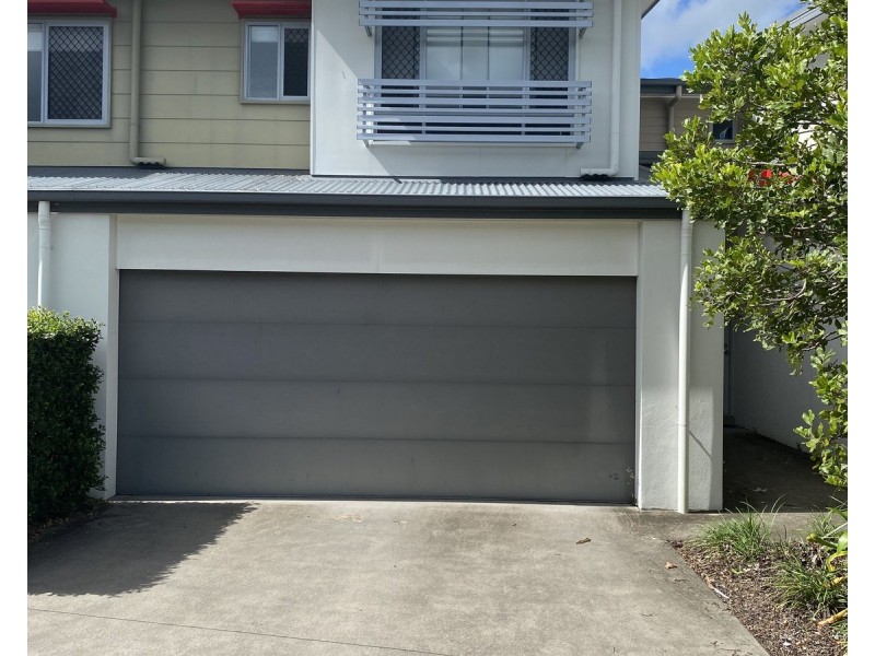32/37 Witheren Circuit, Pacific Pines QLD 4211