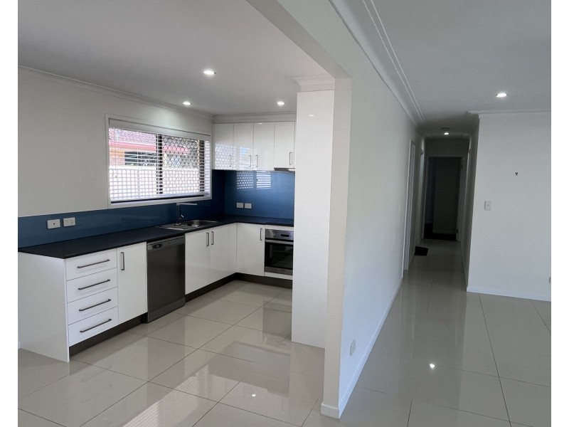 23 Coombabah Road, Runaway Bay QLD 4216