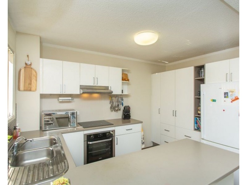 6/1 Waverley Street, Southport QLD 4215