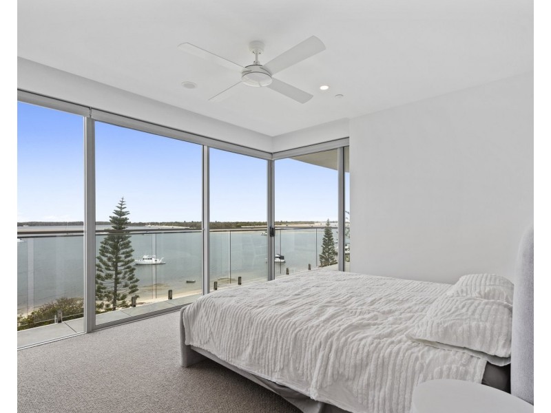 4/536 Marine Parade, Biggera Waters QLD 4216