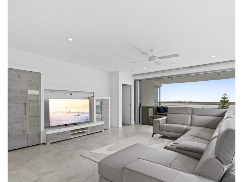 4/536 Marine Parade, Biggera Waters QLD 4216