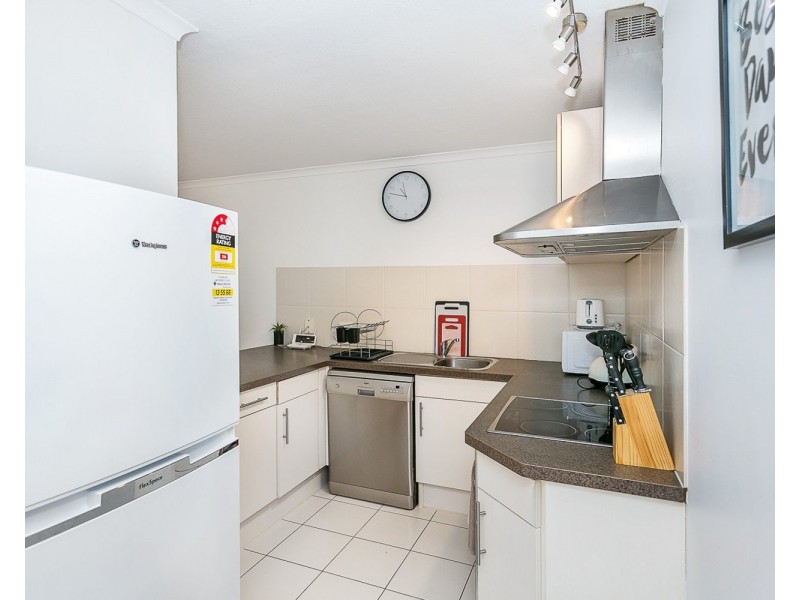 Room 2-4/20 White Street, Southport QLD 4215