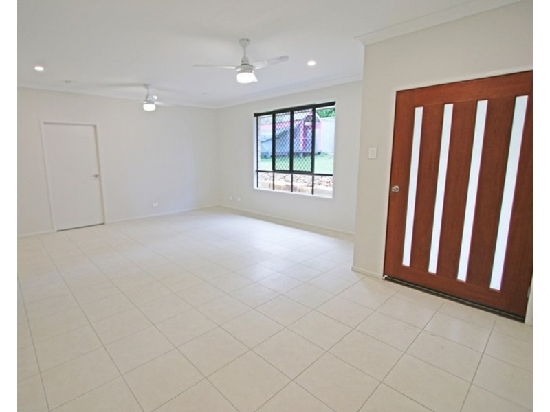 Room 3 – 2/45 Kinarra Street, Ashmore QLD 4214