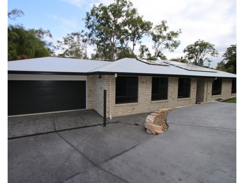 Room 3 – 2/45 Kinarra Street, Ashmore QLD 4214