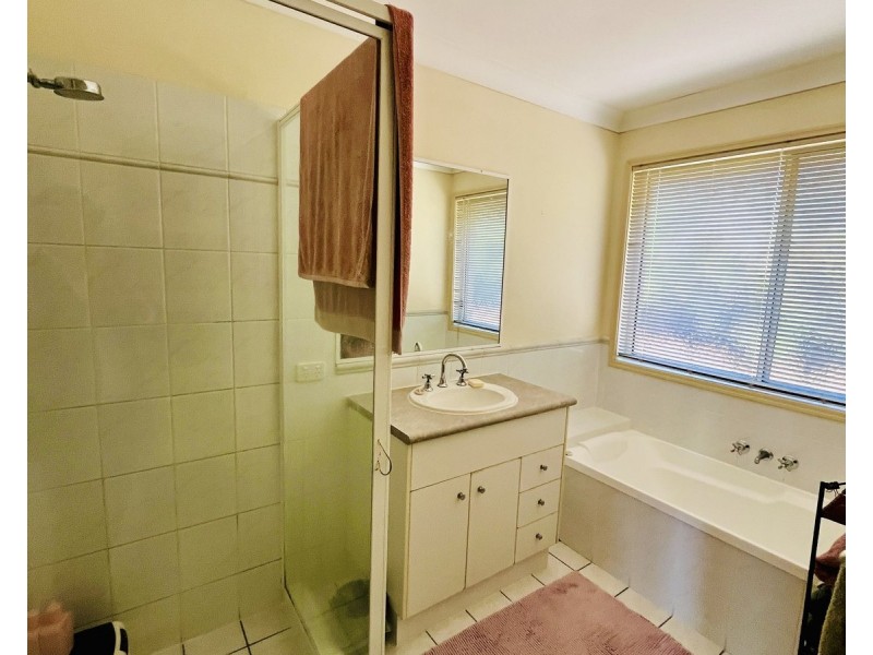 9 Greensborough Crescent, Parkwood QLD 4214