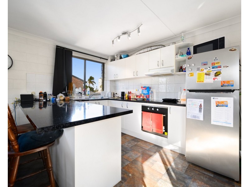 4/151 High Street, Southport QLD 4215