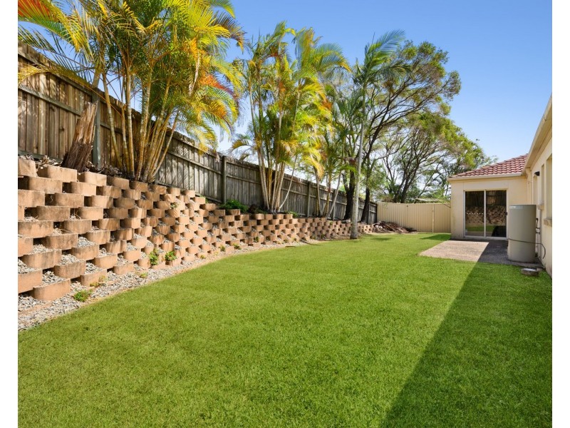 14 Chelmsford Place, Parkwood QLD 4214