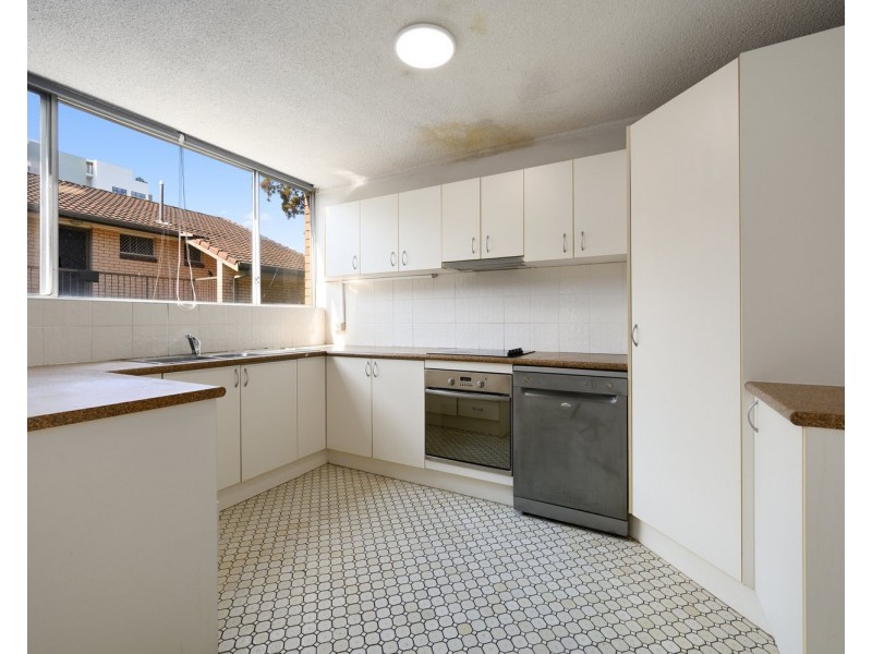 5/11 Lather Street, Southport QLD 4215