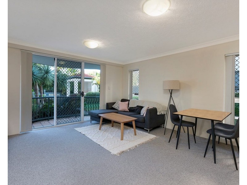 1/3 Norman Street, Southport QLD 4215