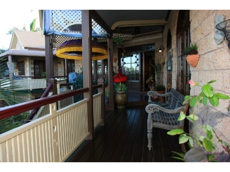 27 Amethyst Court, Carrara QLD 4211