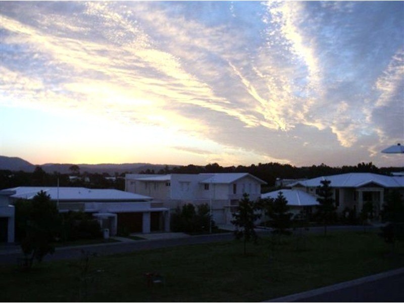 1008 Lakeview Terrace, Benowa QLD 4217