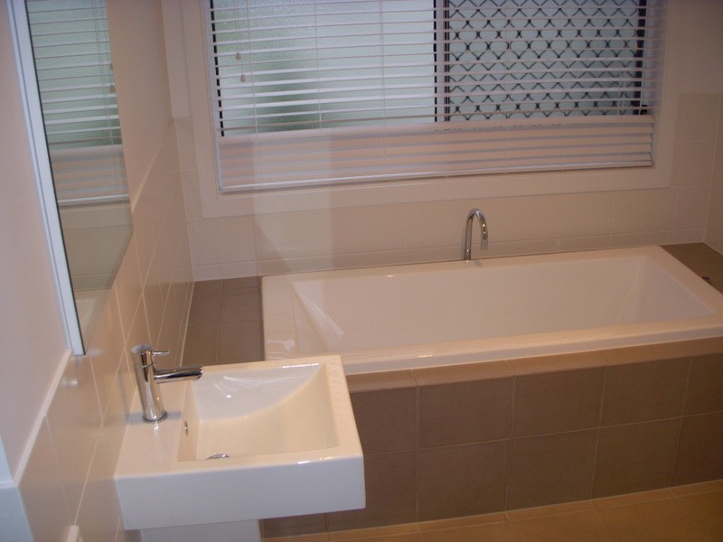 1008 Lakeview Terrace, Benowa QLD 4217