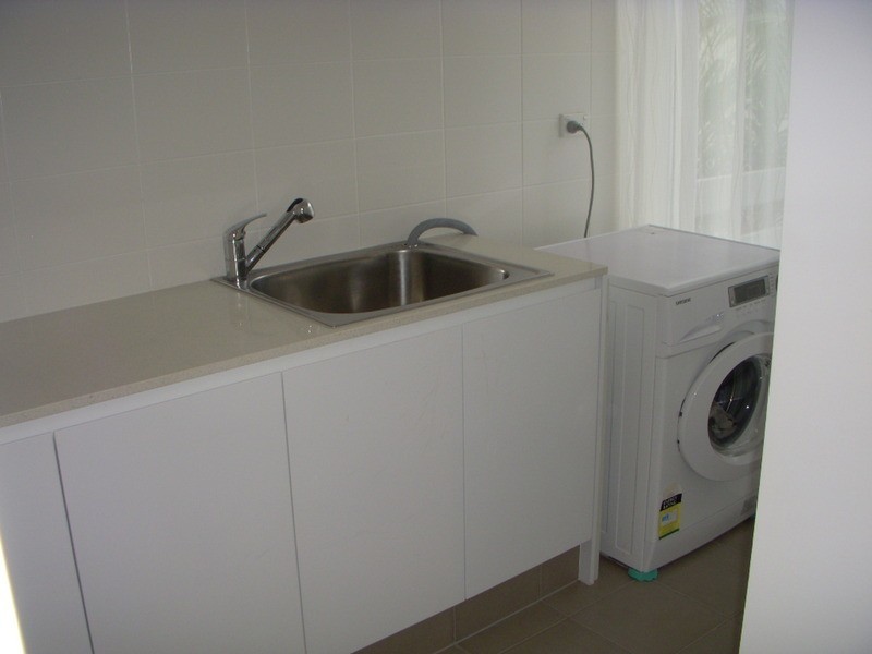 1008 Lakeview Terrace, Benowa QLD 4217