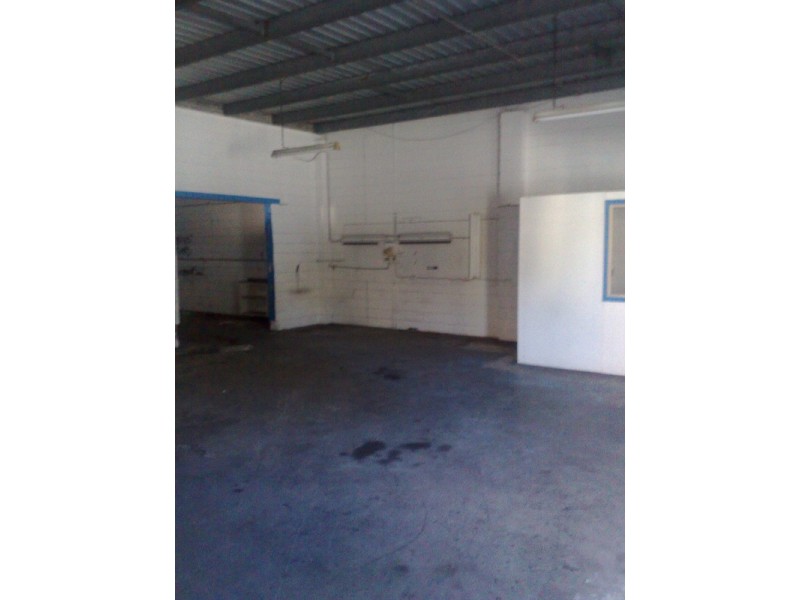 9 Nesbit Street, Southport QLD 4215