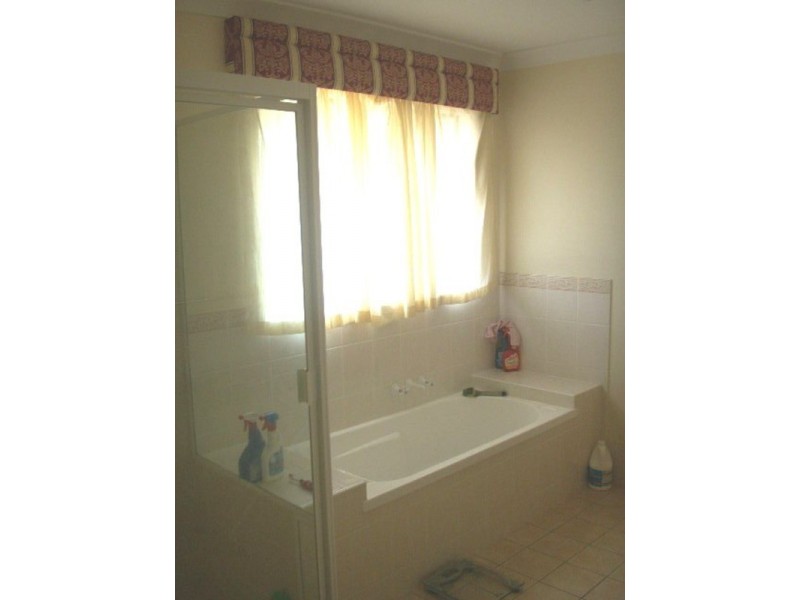 Pacific Pines QLD 4211