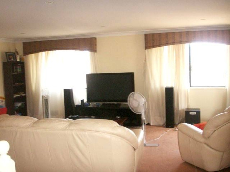 Pacific Pines QLD 4211