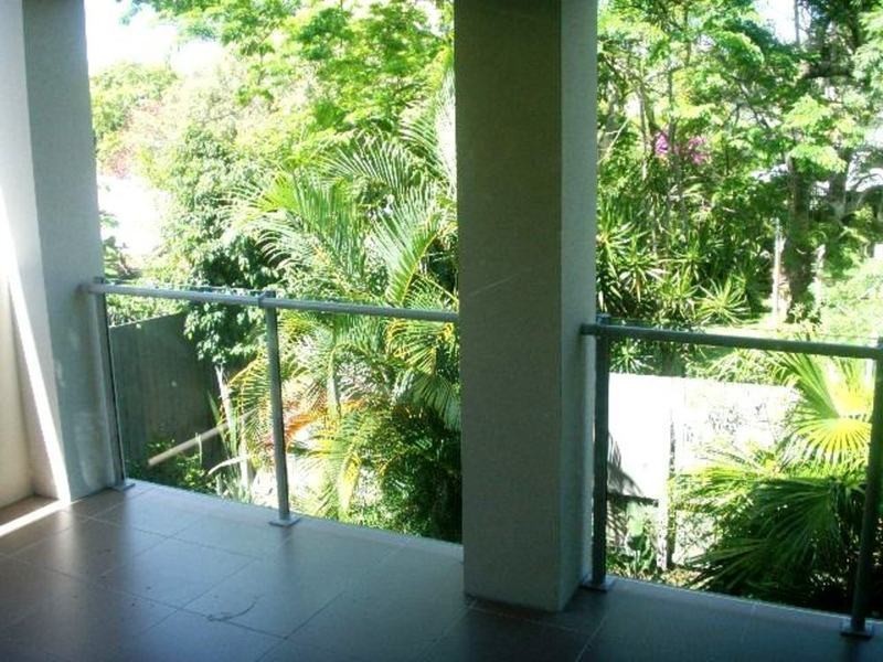 1/50 Governement Road, Labrador QLD 4215