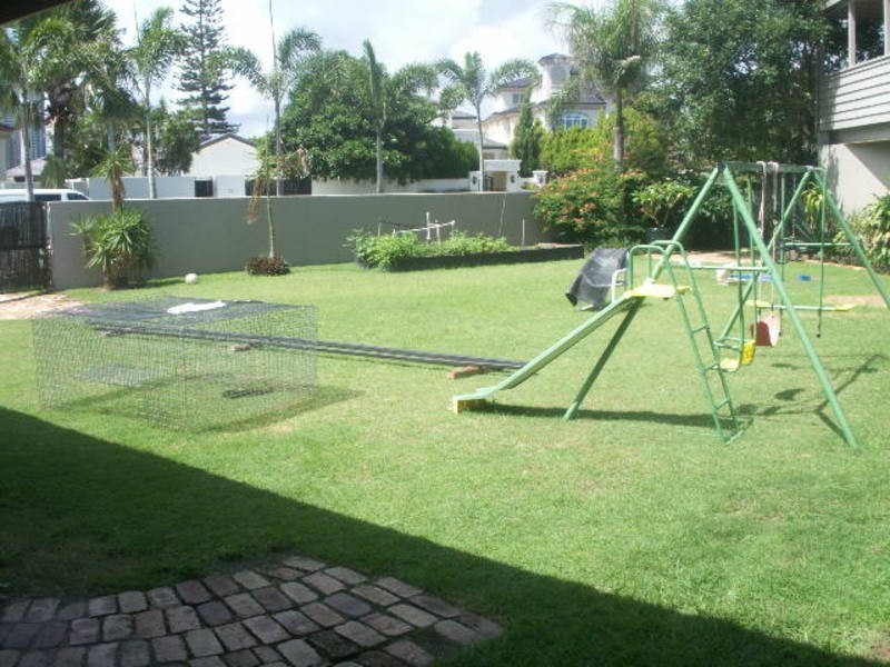 Paradise Waters QLD 4217