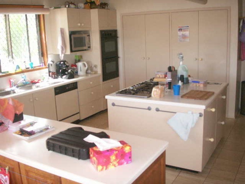 Paradise Waters QLD 4217