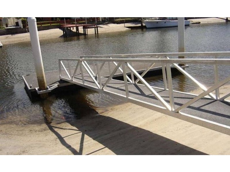 6 Angler Esplanade, Runaway Bay QLD 4216