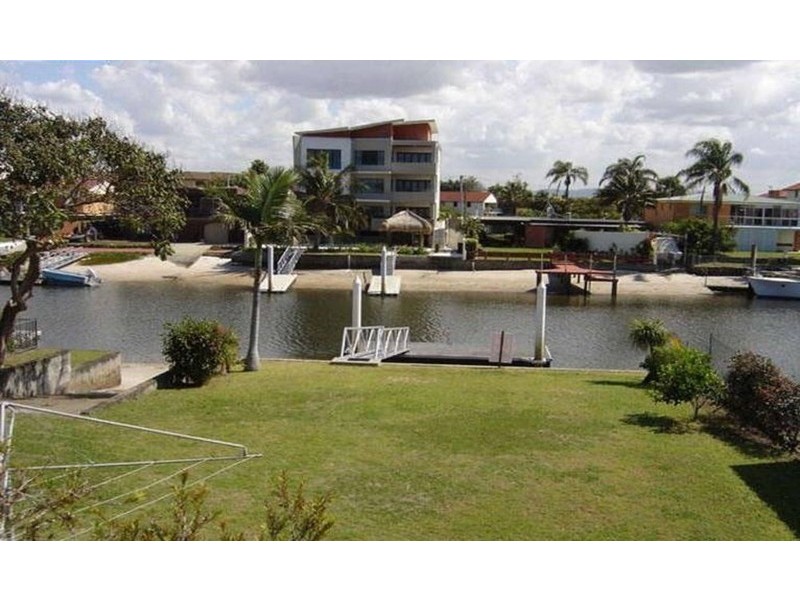 6 Angler Esplanade, Runaway Bay QLD 4216