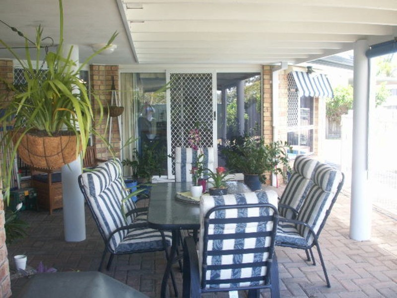 Parkwood QLD 4214