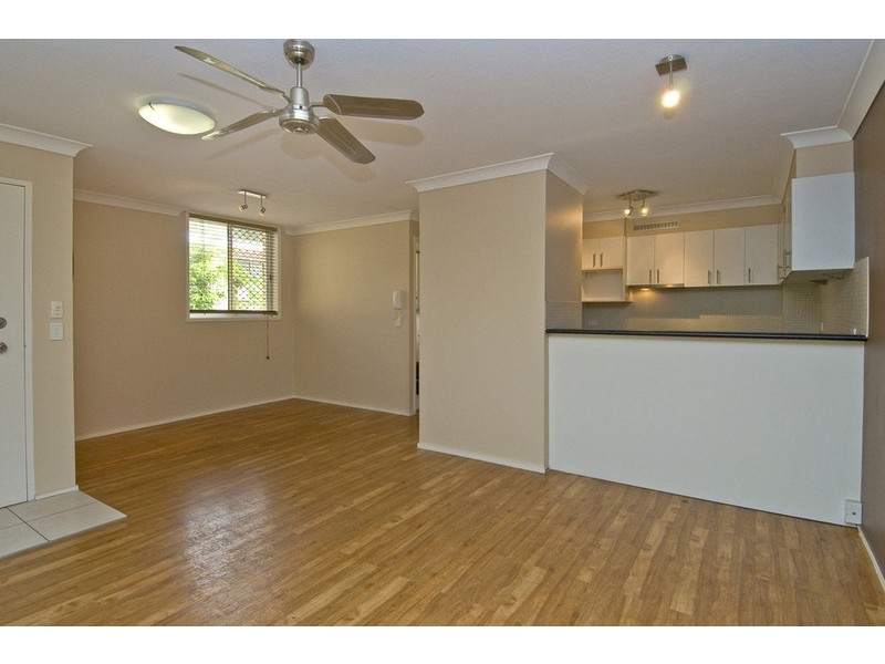 1/16-20 Stanhill Drive, Chevron Island QLD 4217