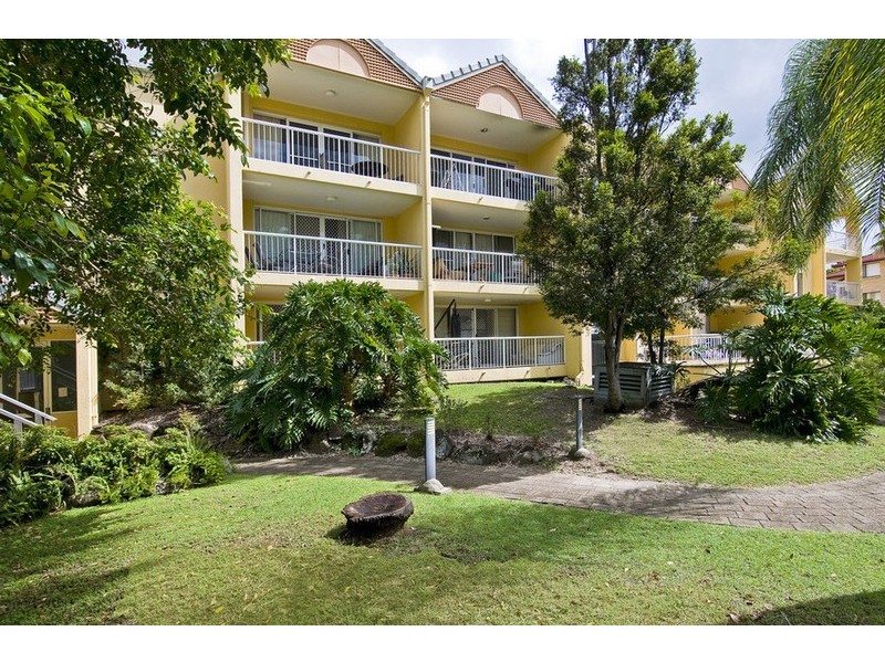 1/16-20 Stanhill Drive, Chevron Island QLD 4217