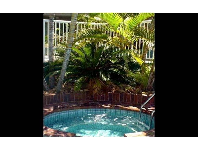 2/37 Peninsular Drive, Surfers Paradise QLD 4217