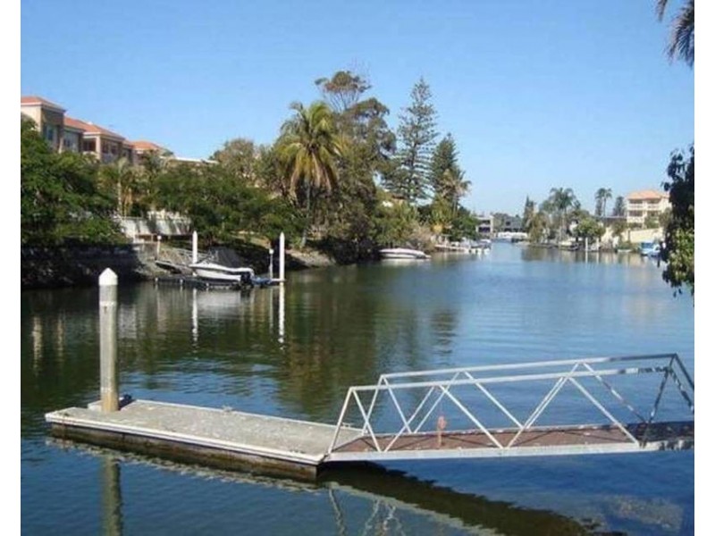 2/37 Peninsular Drive, Surfers Paradise QLD 4217