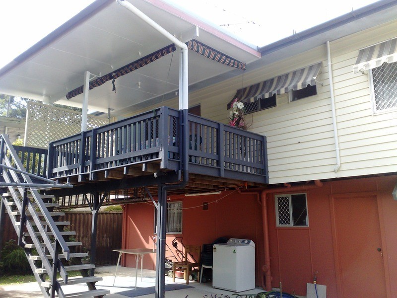 59 Ridgeway Avenue, Southport QLD 4215