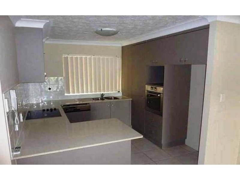 6/64 Queen Street, Southport QLD 4215