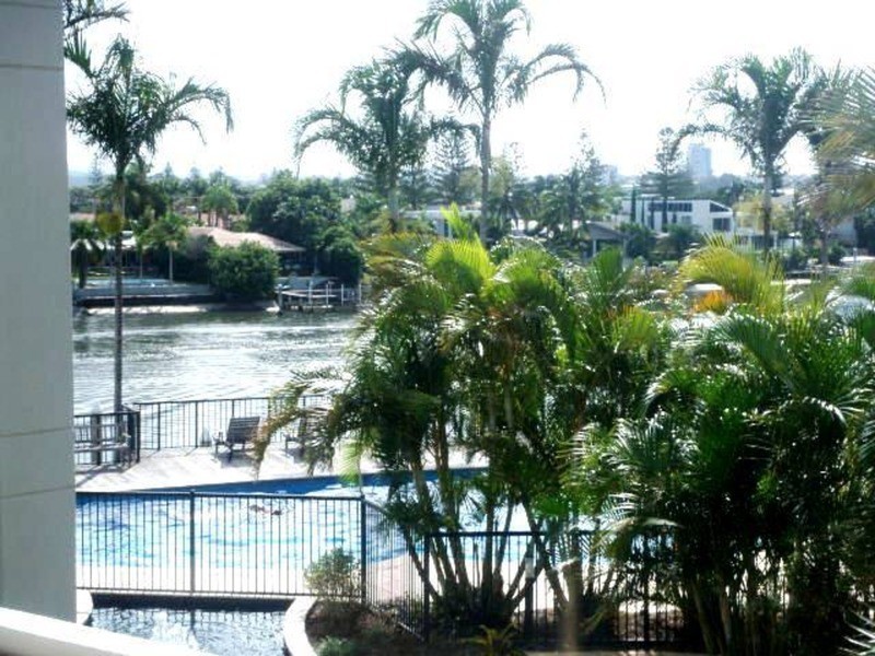 6/2898-2910 Gold Coast Highway, Surfers Paradise QLD 4217