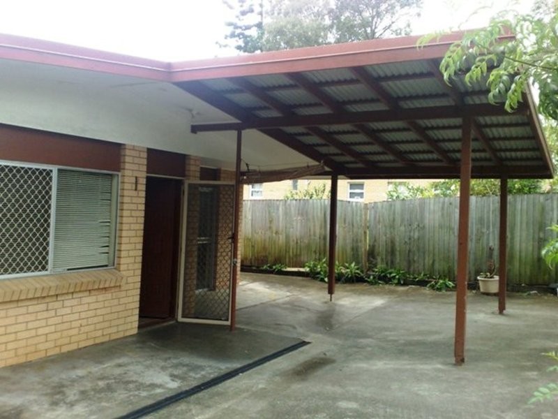 25 Horder Avenue, Labrador QLD 4215