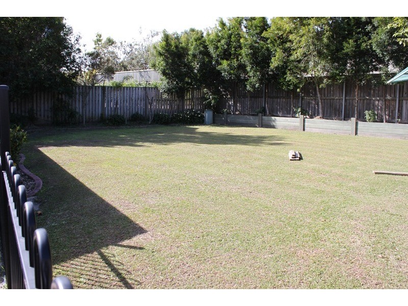 17 Lillywood Crescent, Molendinar QLD 4214