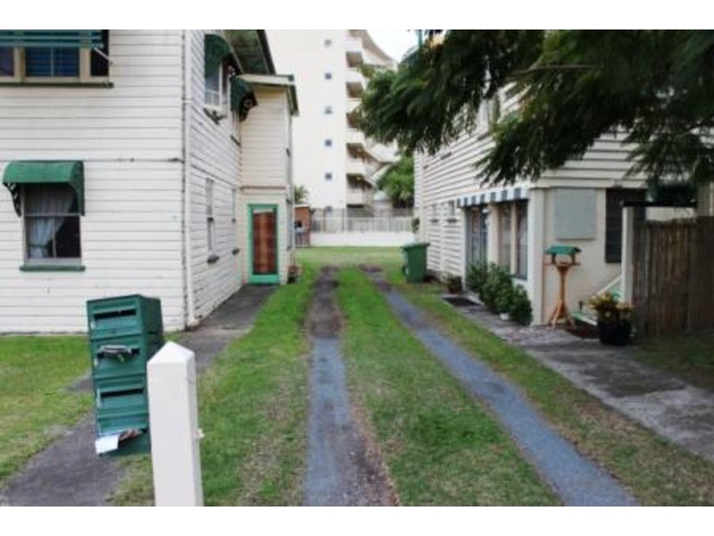 13 & 15 Norman Street, Southport QLD 4215