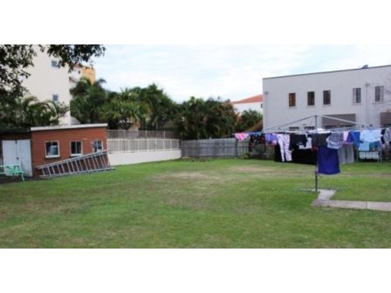 13 & 15 Norman Street, Southport QLD 4215