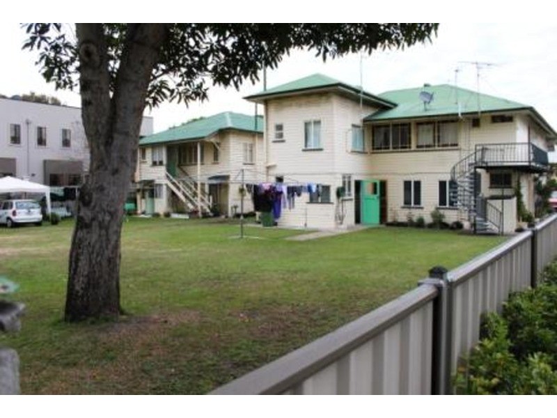 13 & 15 Norman Street, Southport QLD 4215