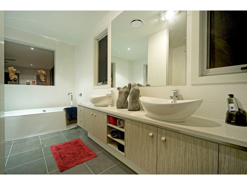 3 North Quay Drive, Biggera Waters QLD 4216