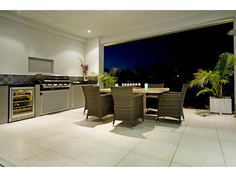 3 North Quay Drive, Biggera Waters QLD 4216