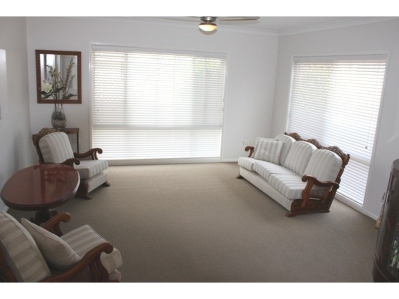 16 Calcetto Place, Arundel QLD 4214