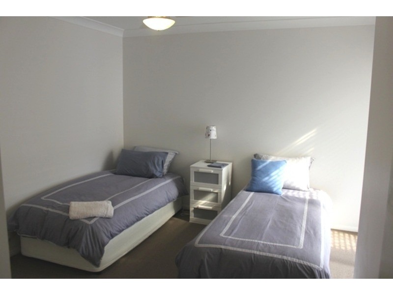 16 Calcetto Place, Arundel QLD 4214