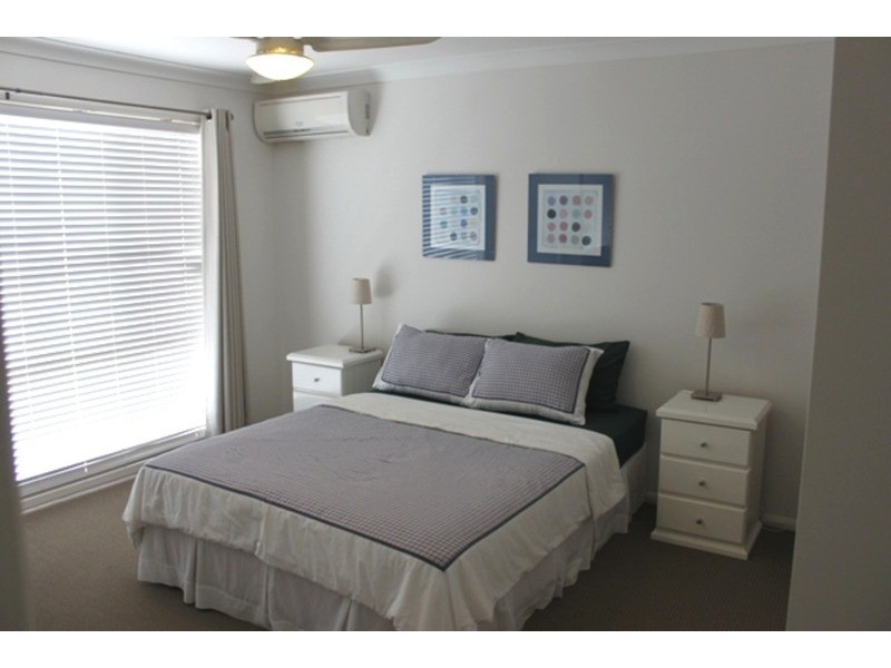 16 Calcetto Place, Arundel QLD 4214