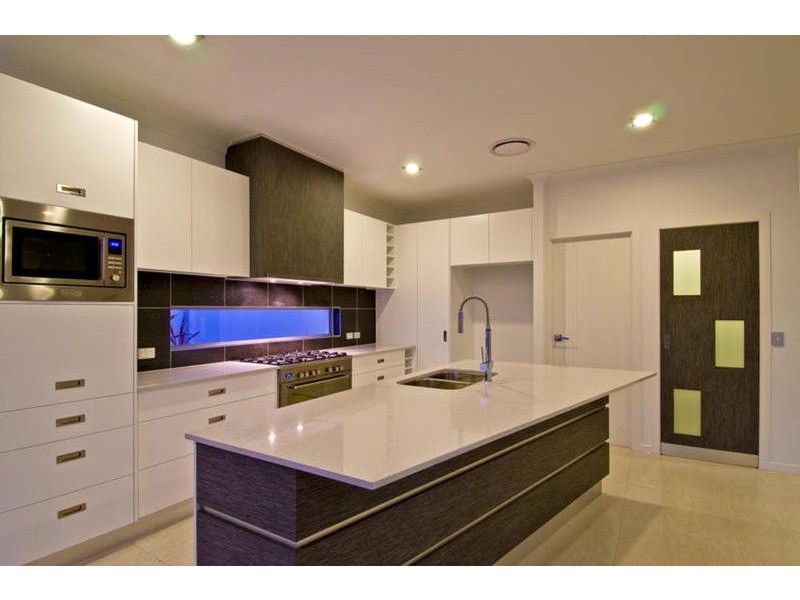 64 East Quay Drive, Biggera Waters QLD 4216