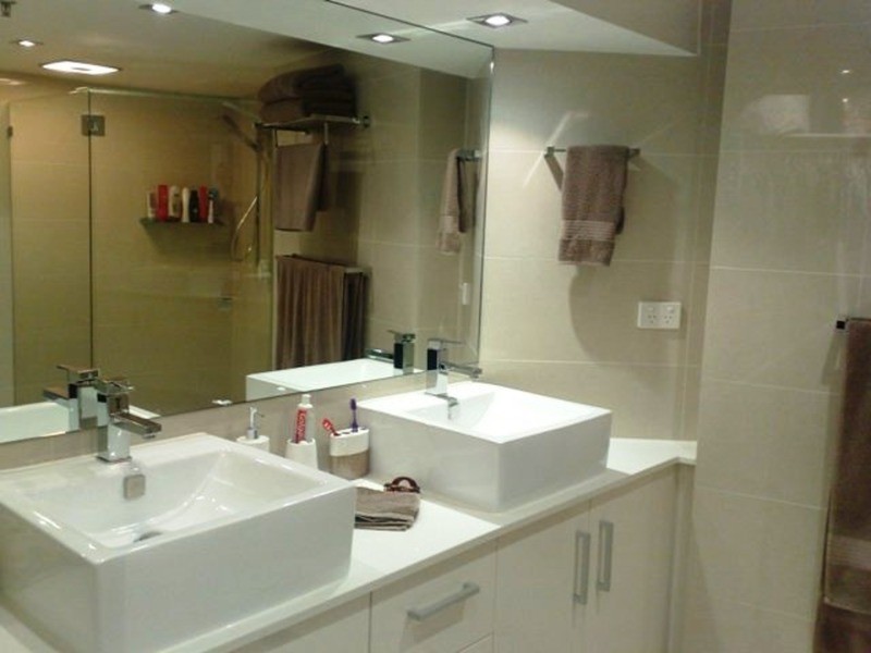 11/3 Cunningham Avenue, Main Beach QLD 4217