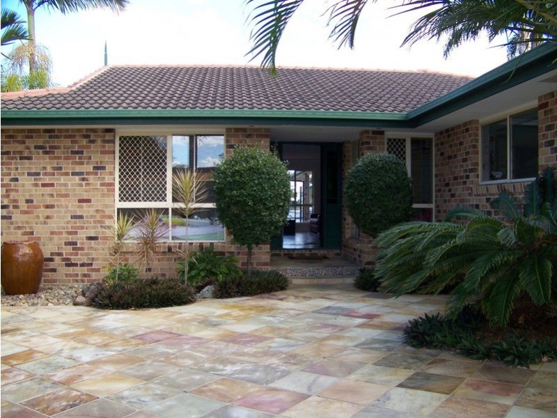 5 Erave Avenue, Runaway Bay QLD 4216