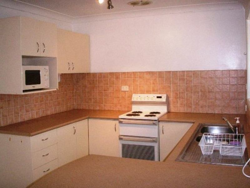 4 Wentworth Avenue, Molendinar QLD 4214